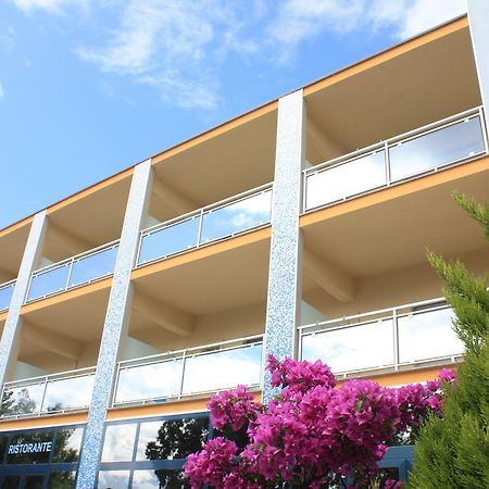 Hotel Lido Vasto Exterior foto